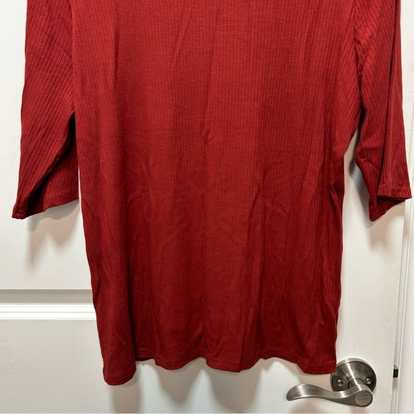Cyrus Women's Long Sleeve Top in Rich Red - Picture 11 of 12